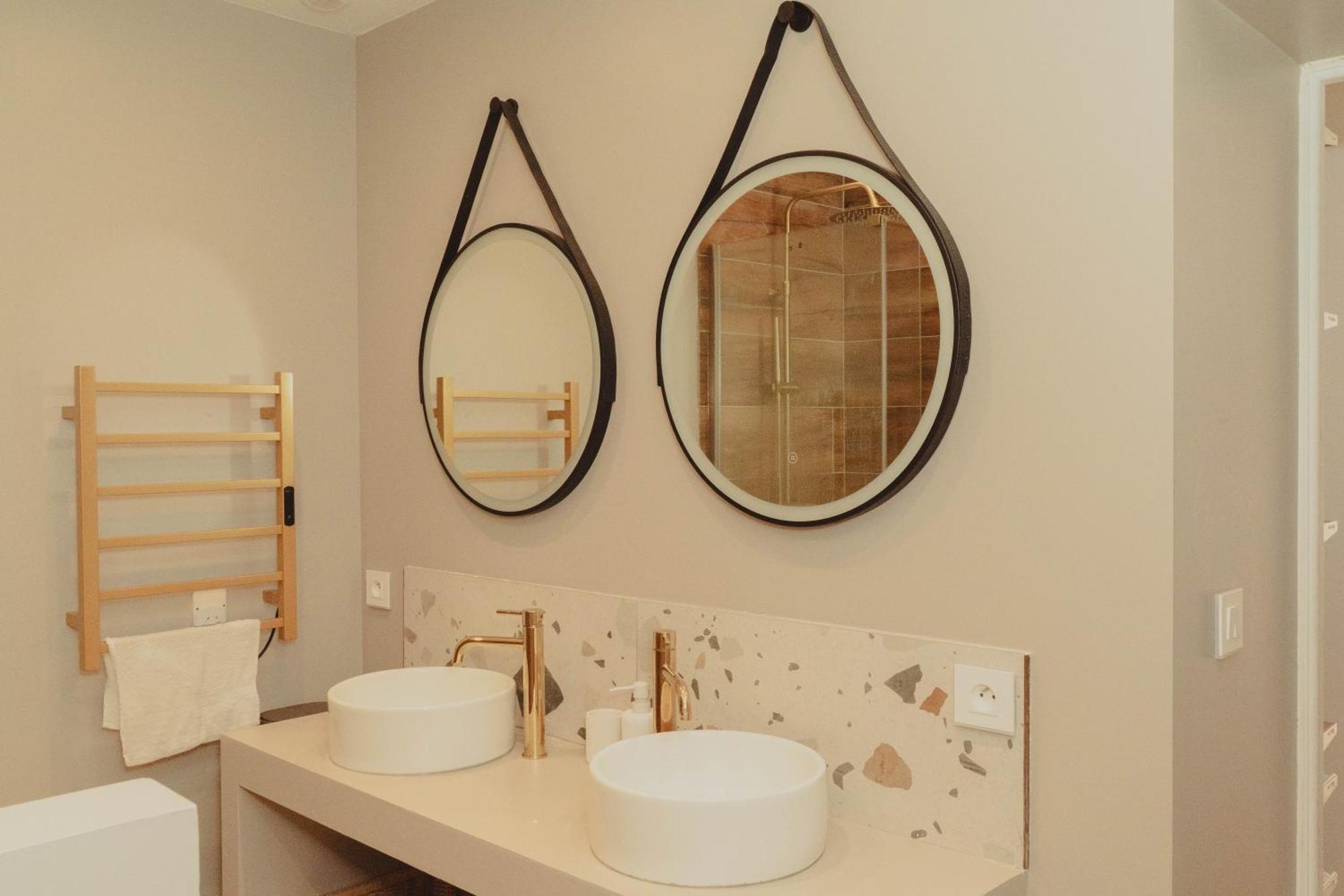 Au Coeur De Hyeres, Ideal Pour Les Couples ! Bagian luar foto