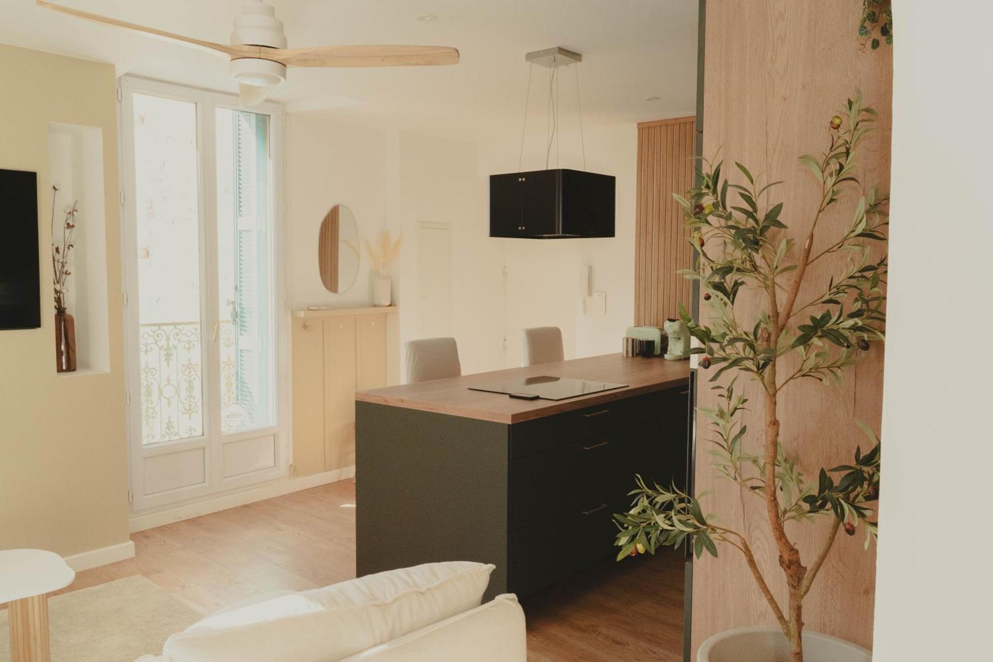 Au Coeur De Hyeres, Ideal Pour Les Couples ! Bagian luar foto
