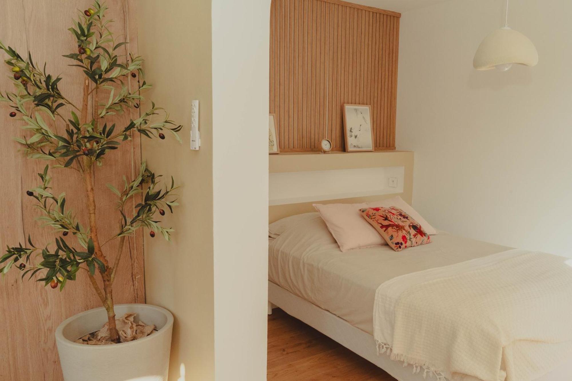 Au Coeur De Hyeres, Ideal Pour Les Couples ! Bagian luar foto